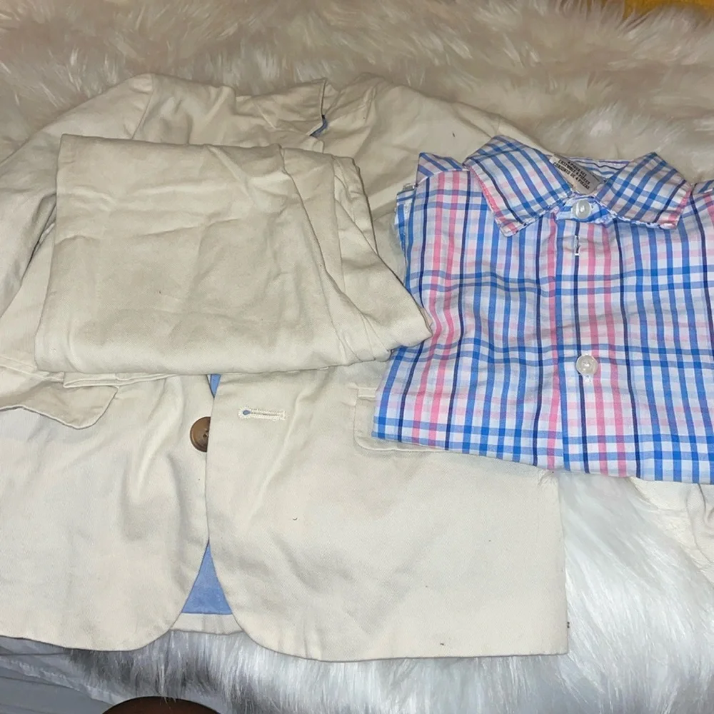 Cute 3 piece suit - Picture 7 of 8